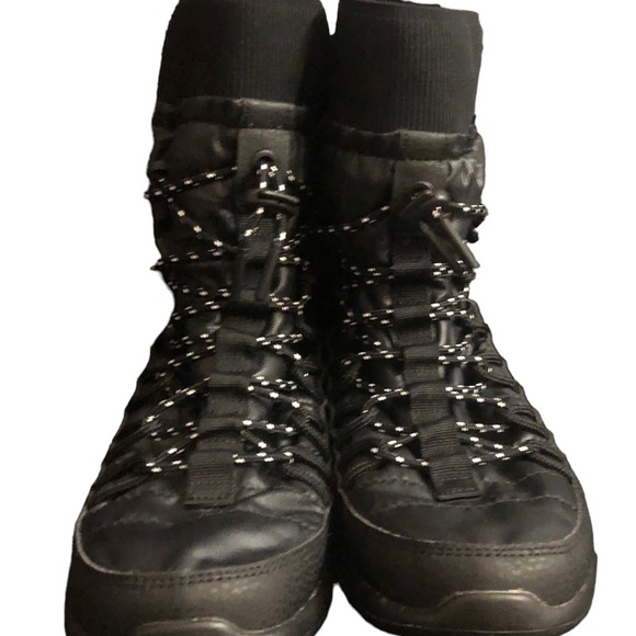 Womens Nike Roshe Two High Winter Sneakerboot - Picture 3 of 13